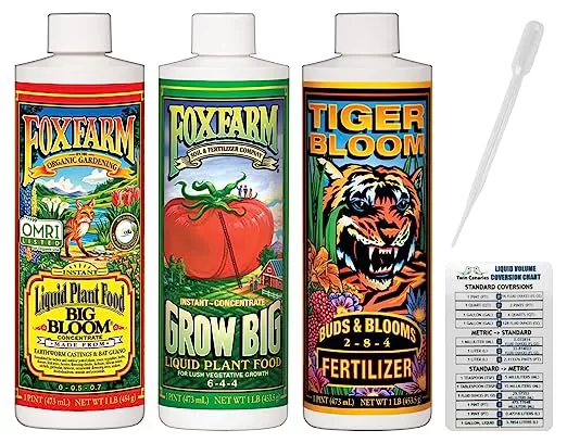 Packs of commercially available FoxFarm Big Bloom, Grow Big & Tiger Bloom Hydroponic Plant Food used as a hydroponic nutrient for vegetables